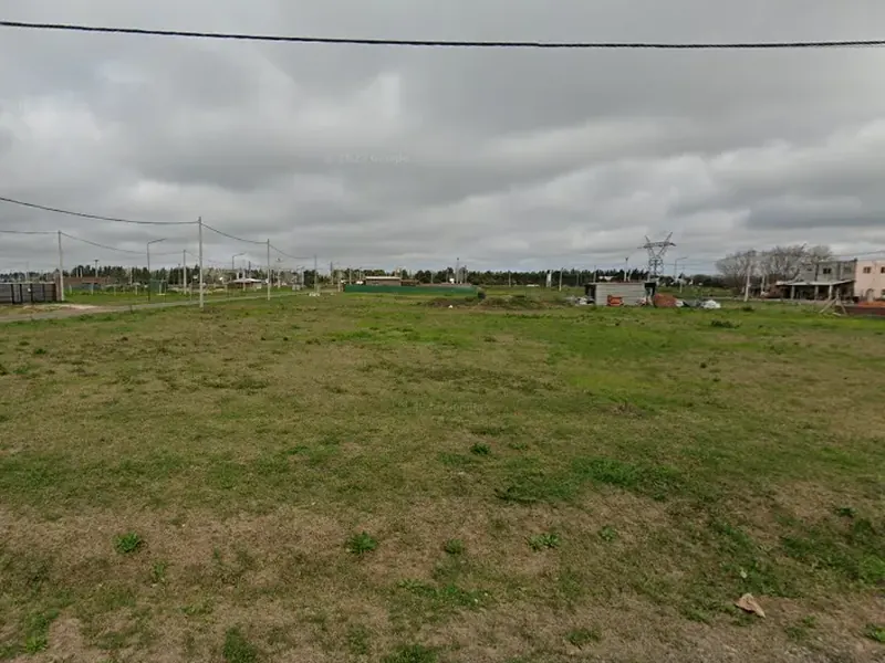 Lote de 386,80 m² en barrio abierto El Plateado, Pueblo Esther