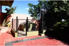 Excelente Casa de categoría con piscina con vista panorámica y muelle al Río Paraná — imagen 5