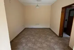 Casa de pasillo con amplio patio y parrillero – Zona Sur de Rosario — imagen 13