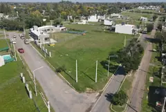 Terrenos en Pueblo Esther a metros del río, con escritura inmediata y todos los Servicios — imagen 19
